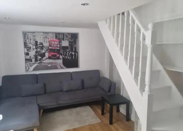 Duplex Studio Flat By Hyde Park- Flat 6